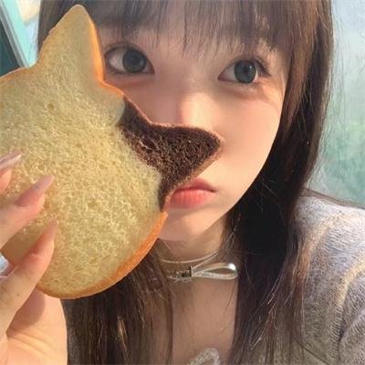 谜一样的双眼